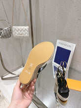 Load image into Gallery viewer, SE1378 LV Isola Wedge Sandal / Size5-11