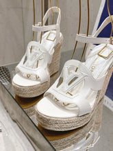 Load image into Gallery viewer, SE1379 LV Isola Wedge Sandal / Size5-11