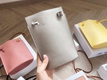 Load image into Gallery viewer, LWE025 Phone Pouch / 7.8x5.1inch