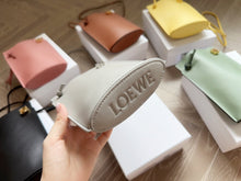 Load image into Gallery viewer, LWE025 Phone Pouch / 7.8x5.1inch