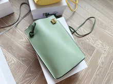 Load image into Gallery viewer, LWE025 Phone Pouch / 7.8x5.1inch