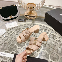 Load image into Gallery viewer, SE1383 CC Sandals / Size5-10