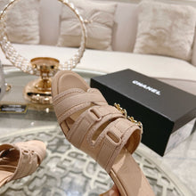 Load image into Gallery viewer, SE1383 CC Sandals / Size5-10