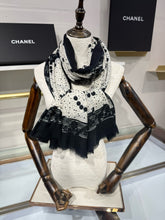 Load image into Gallery viewer, JW1463 Chanel Classic Elegance Cashmere Scarf / 100×200cm
