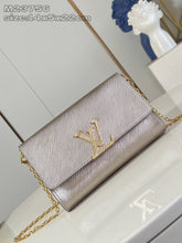 Load image into Gallery viewer, LB1199 Pochette Louise / 8.7 x 5.5 x 2 inches / HIGHEST QUALITY VERSION