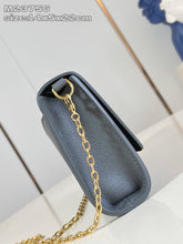 Load image into Gallery viewer, LB1198 Pochette Louise / 8.7 x 5.5 x 2 inches / HIGHEST QUALITY VERSION