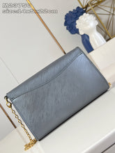 Load image into Gallery viewer, LB1198 Pochette Louise / 8.7 x 5.5 x 2 inches / HIGHEST QUALITY VERSION