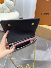 Load image into Gallery viewer, LB849 Pochette Coussin / 7.9 x 5.5 x 3.1 inches