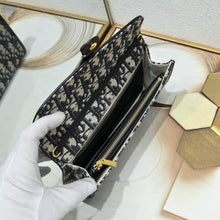 Load image into Gallery viewer, DR288 Dior Bobby East-West Pouch with Chain / 8.5 x 4.5 x 1.5 inches