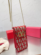 Load image into Gallery viewer, VLTN086 LOCÒ TOILE ICONOGRAPHE PHONE CASE WITH CHAIN / W3.9xH7.0xD1.6 in.