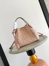 Load image into Gallery viewer, LB1568 LV Hina Small Bucket Tote Bag / HIGHEST QUALITY VERSION / 34×18.5×13cm