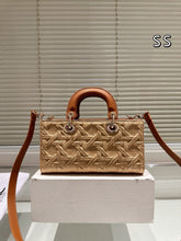 Load image into Gallery viewer, DR552 Medium Lady D-Joy Bag / 10.5x5.5x2inches