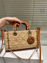 Load image into Gallery viewer, DR552 Medium Lady D-Joy Bag / 10.5x5.5x2inches