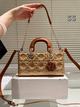 Load image into Gallery viewer, DR552 Medium Lady D-Joy Bag / 10.5x5.5x2inches