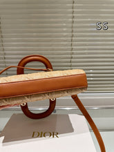 Load image into Gallery viewer, DR552 Medium Lady D-Joy Bag / 10.5x5.5x2inches