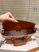 Load image into Gallery viewer, DR552 Medium Lady D-Joy Bag / 10.5x5.5x2inches