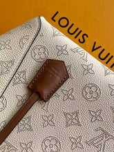 Load image into Gallery viewer, LB1569 LV Hina Small Bucket Tote Bag / HIGHEST QUALITY VERSION / 34×18.5×13cm