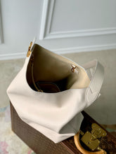 Load image into Gallery viewer, LB980 Low Key Hobo MM / 12.2 x 13.8 x 7.1 inches / HIGHEST QUALITY VERSION