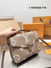 Load image into Gallery viewer, LB851 Pochette Métis / 9.8 x 7.5 x 2.8 inches