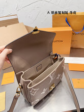 Load image into Gallery viewer, LB851 Pochette Métis / 9.8 x 7.5 x 2.8 inches