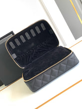 Load image into Gallery viewer, CC1107 Accessories Box Bag / 6.7x4.3x2.7inch / HIGHEST QUALITY VERSION