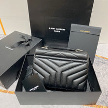 Load image into Gallery viewer, YSK322 Loulou Small in Quilted Leather / 9 x 6.6 x 3.5 INCHES