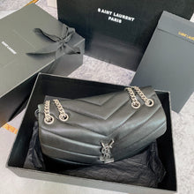 Load image into Gallery viewer, YSK322 Loulou Small in Quilted Leather / 9 x 6.6 x 3.5 INCHES