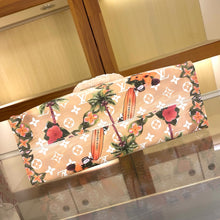 Load image into Gallery viewer, LB1020 OnTheGo MM / 13.8 x 10.6 x 5.5 inches