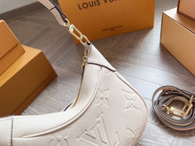 Load image into Gallery viewer, LB857 Bagatelle / 9.4 x 7.1 x 2.8 inches