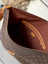 Load image into Gallery viewer, LB1201 Vagabond Hobo / 15 x 13.8 x 4.7 inches / HIGHEST QUALITY VERSION