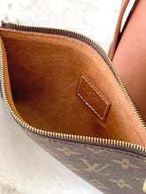 Load image into Gallery viewer, LB1022 Low Key Hobo PM / HIGHEST QUALITY VERSION / 9.4 x 11 x 6.3 inches