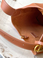 Load image into Gallery viewer, LB1022 Low Key Hobo PM / HIGHEST QUALITY VERSION / 9.4 x 11 x 6.3 inches