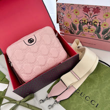 Load image into Gallery viewer, GC535 GG Matelassé Small Bag / 8.5"W x 6.7"H x 2.9"D