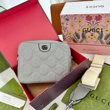 Load image into Gallery viewer, GC535 GG Matelassé Small Bag / 8.5"W x 6.7"H x 2.9"D