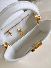 Load image into Gallery viewer, LB854 Capucines BB / HIGHEST QUALITY VERSION / 10.6 x 7.1 x 3.5 inches