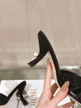 Load image into Gallery viewer, SE1442 Dior Tribales Heeled Slide / Size5-9