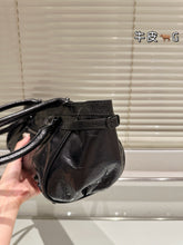 Load image into Gallery viewer, BCG063 Women's Le City Bag East-west in Black / L11,8 x H7 x W5,9 inch