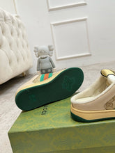 Load image into Gallery viewer, SE1693 Gucci Women's Screener Mule / Size5-11