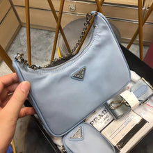 Load image into Gallery viewer, PD234 Prada Re-Edition 2005 Re-Nylon bag / 8.6x7.1x2.3inch