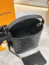 Load image into Gallery viewer, LB1584 LV All In BB / HIGHEST QUALITY VERSION / 16×18×12cm