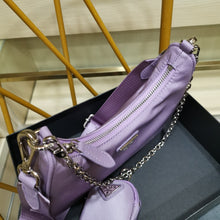 Load image into Gallery viewer, PD235 Prada Re-Edition 2005 Re-Nylon bag / 8.6x7.1x2.3inch