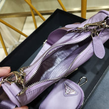Load image into Gallery viewer, PD235 Prada Re-Edition 2005 Re-Nylon bag / 8.6x7.1x2.3inch
