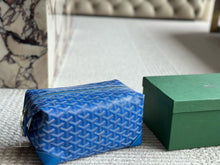 Load image into Gallery viewer, GY048 Bowling 25 Toiletry Bag / 5.1x4.7x9.4inch