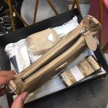 Load image into Gallery viewer, PD233 Prada Re-Edition 2005 Re-Nylon bag / 8.6x7.1x2.3inch