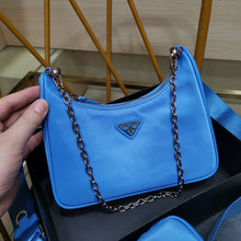 Load image into Gallery viewer, PD236 Prada Re-Edition 2005 Re-Nylon bag / 8.6x7.1x2.3inch