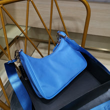 Load image into Gallery viewer, PD236 Prada Re-Edition 2005 Re-Nylon bag / 8.6x7.1x2.3inch