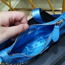 Load image into Gallery viewer, PD236 Prada Re-Edition 2005 Re-Nylon bag / 8.6x7.1x2.3inch