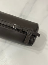 Load image into Gallery viewer, TR001 The Row 90s Pencil Clutch / HIGHEST QUALITY VERSION / 19.5×10×8cm
