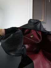 Load image into Gallery viewer, CC1503 Chanel 2026 Spring Maxi Flap Bag / L:39×25cm / M:32×20cm