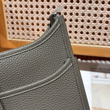 Load image into Gallery viewer, HM214 Hermes Evelyne 23 / HIGHEST QUALITY VERSION / 23 cm